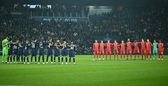 Bayern Münih, PSG'yi deplasmanda yendi