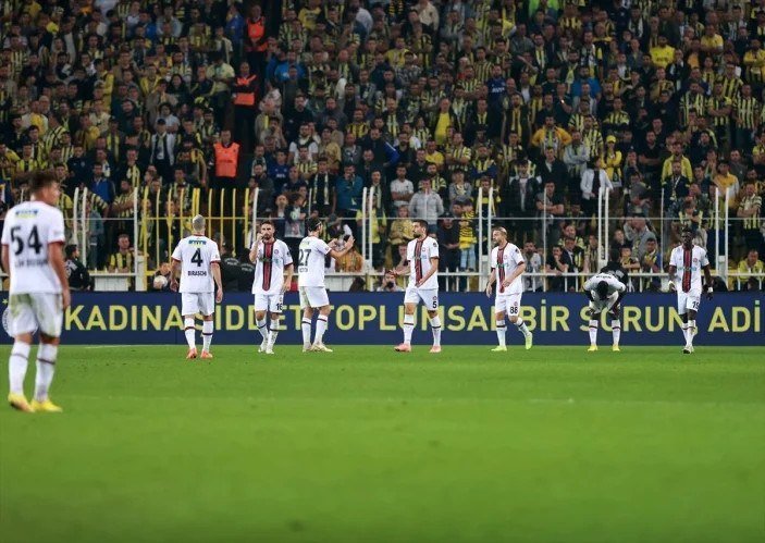 Fenerbahçe ile Fatih Karagümrük hazırlık maçı yapacak