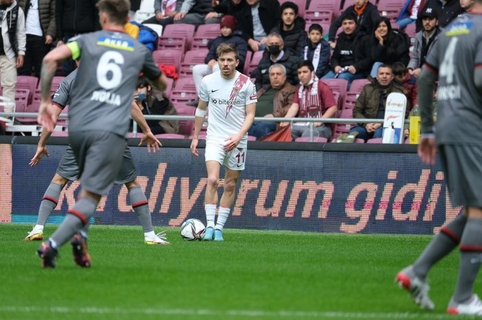 Fatih Karagümrük, Saba Lobjanidze'yi kadrosuna kattı