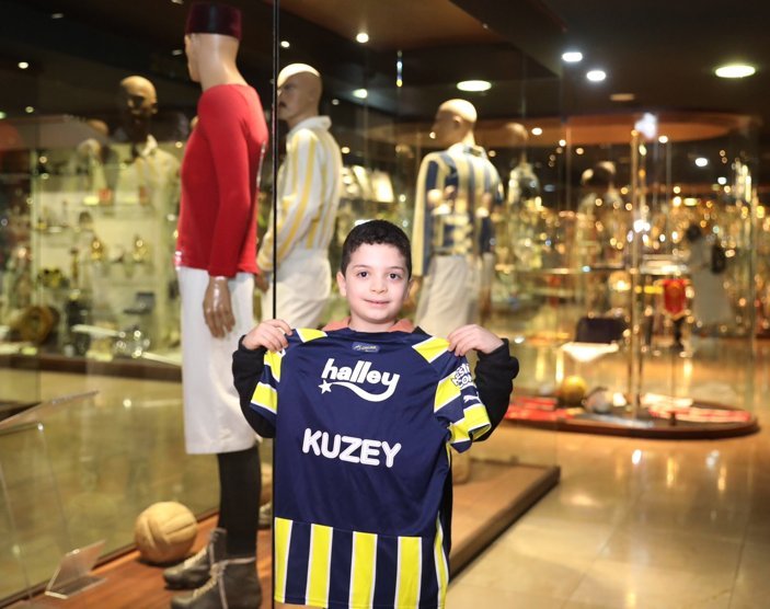 Fenerbahçe, depremzede Kuzey'i statta ağırladı