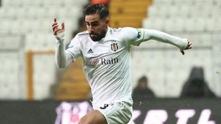 Beşiktaş, Oğuzhan Akgün'ü Sakaryaspor'a kiraladı