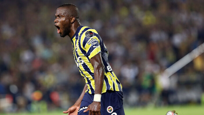 FENERBAHÇE TARİHİNE GEÇTİ!  Enner Valencia Fenerbahçe tarihinin en golcü 10. futbolcusu oldu