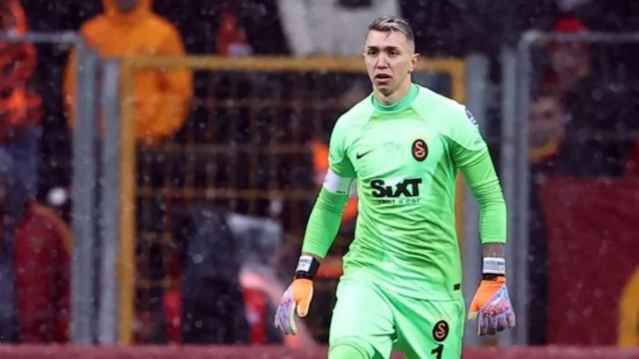 Fernando Muslera, Florya'da yazmaya devam ediyor