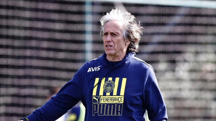 Jorge Jesus ve Batshuayi oynuyor