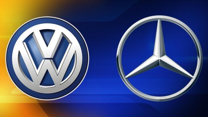 Mercedes ve Volkswagen'den Almanya'ya çağrı: Şarj ağları etekli