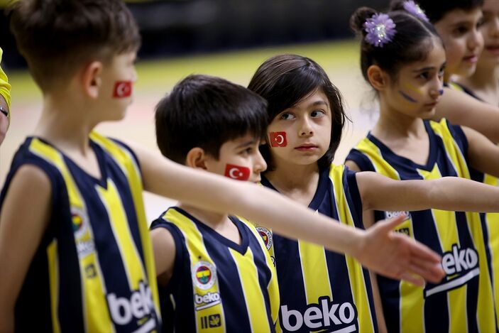 EuroLeague'de Fenerbahçe'den İtalyan rakibine 32 sayı fark