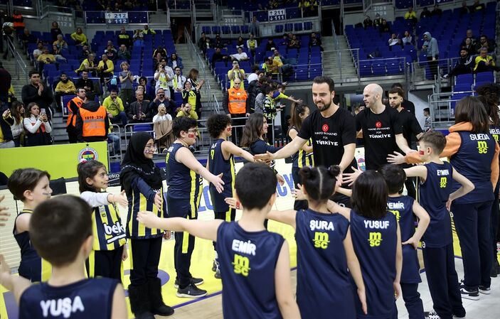 EuroLeague'de Fenerbahçe'den İtalyan rakibine 32 sayı fark