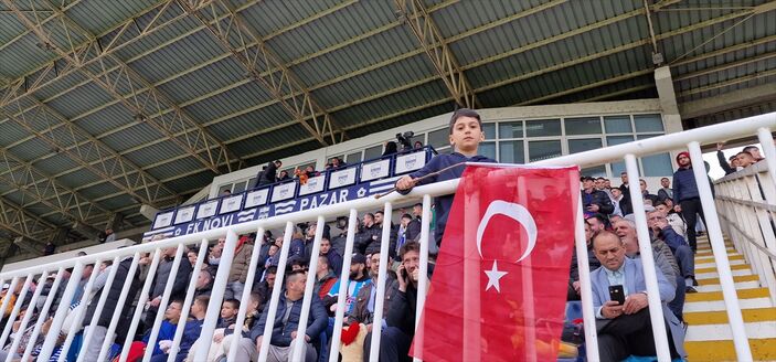 Sırbistan Ligi'nde depremzede çocuklar için oyuncak biriktirildi