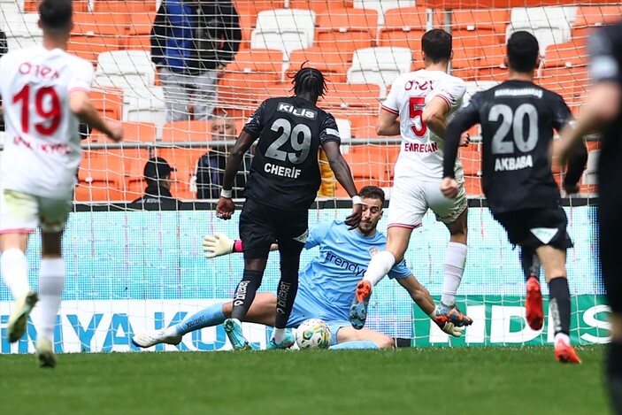 Adana Demirspor, Antalyaspor karşısında galip geldi