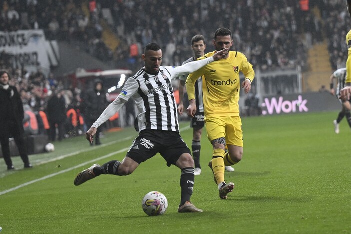 Beşiktaş, İstanbulspor'u üç golle geçti