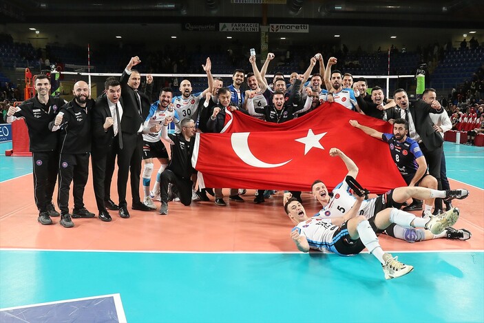 Türk takımları voleybolda Avrupa'nın zirvesinde