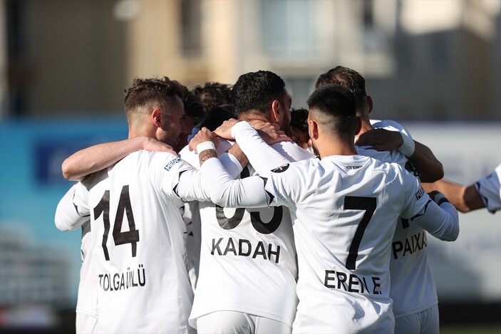 Yanlışlıkla erken bitirilen maçlar Altay, Erzurumspor'u yendi