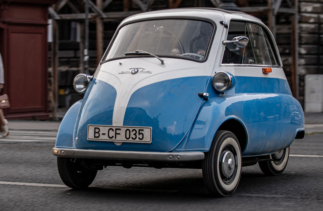 BMW Isetta: BMW'yi batmaktan kurtarmakan minik “balon otomobilinin” hikayesi