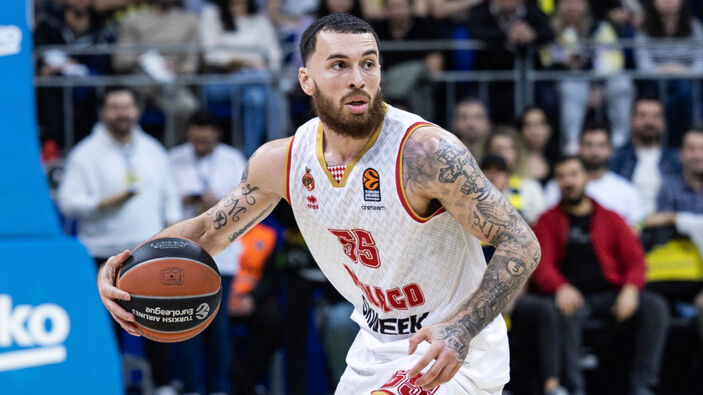 Monaco, Mike James'i kadro dışı bıraktı