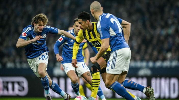 Schalke 04'ten zirve takımı Borussia Dortmund'a çelme