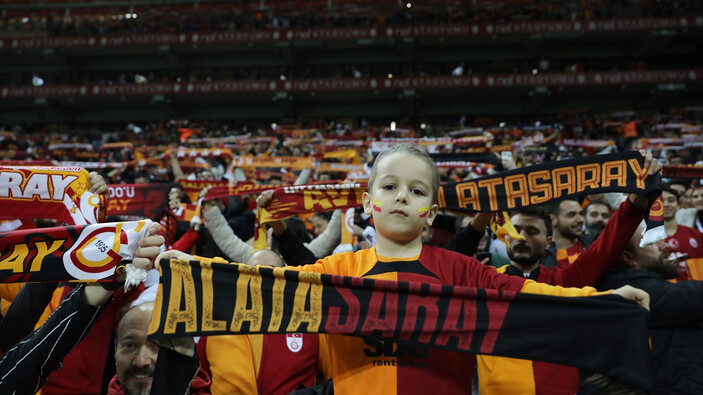 Galatasaray'ın yeni marşı: Sahibisin kalbimin