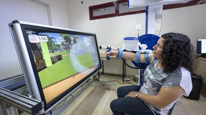 İnme hastalarında kısmi felç, lokal robotik kolla tedavi ediliyor